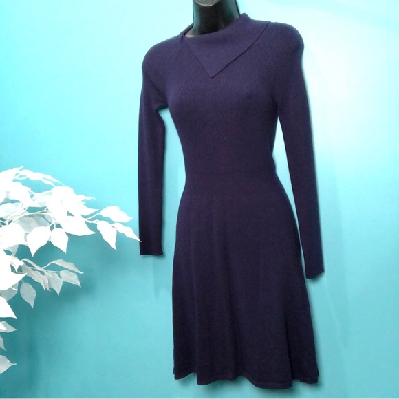 ⭐️NEW⭐️ White House Black Market (WHBM) Long Sleeve Blue/Purple Sweater Dress - Picture 2 of 8
